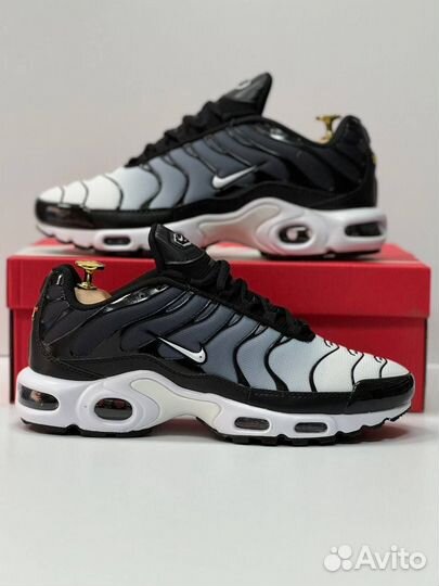 Кроссовки Nike Air Max tn plus