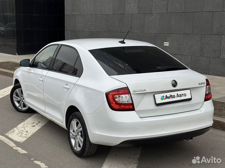 Skoda Rapid 1.6 AT, 2017, 95 242 км