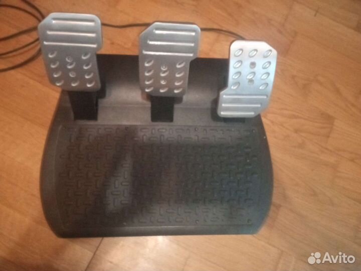 3 педали Thrustmaster rgt pro force feedback clut