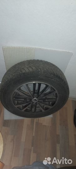 Зимние колеса nokian 195/65 r15 на литых дисках