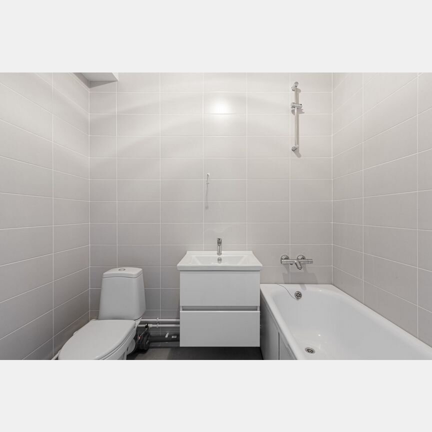 3-к. квартира, 95,7 м², 1/17 эт.