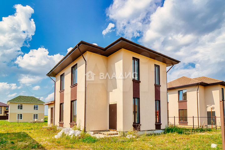 Дом 165,4 м² на участке 6 сот.