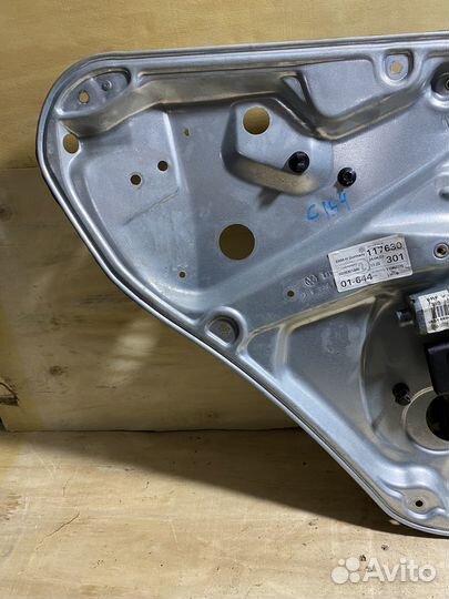 Стеклоподъемник задний левый VW Passat B5+ C154