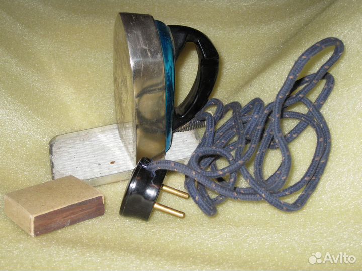 Утюг маленький электрический