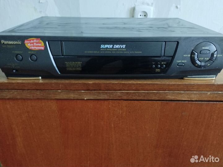 Видеомагнитофон panasonic