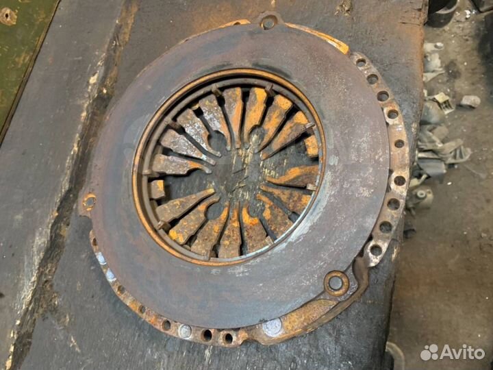 Корзина сцепления Skoda Octavia Tour 1.8 А4