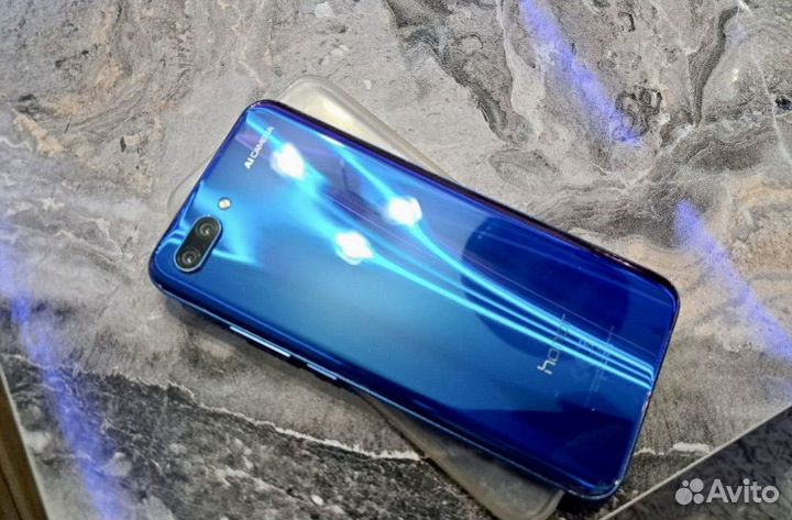 HONOR 10, 4/128 ГБ