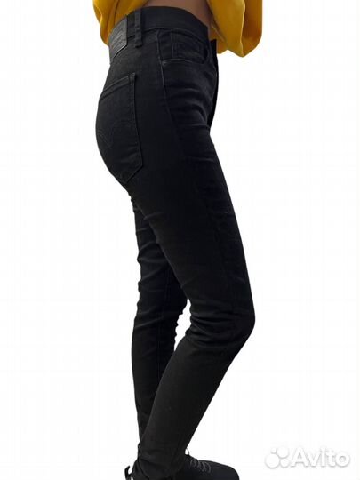 Levi's джинсы женские