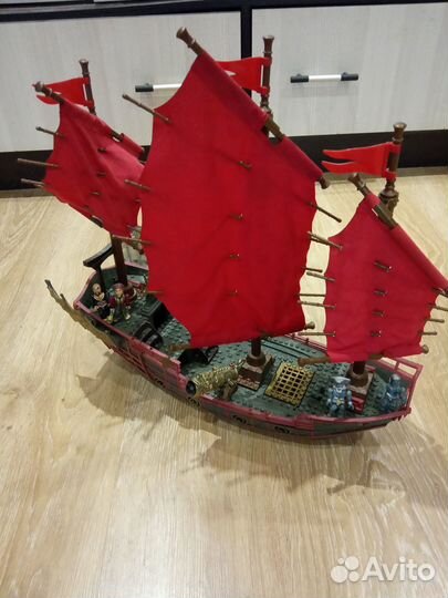 Корабль mega bloks Императрица оригинал