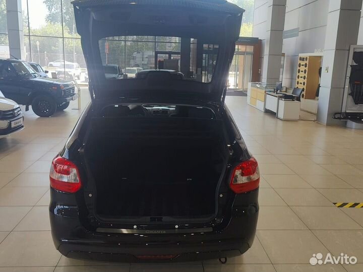 LADA Granta 1.6 МТ, 2023