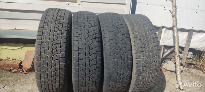 Dunlop Grandtrek SJ6 225/75 R16 29