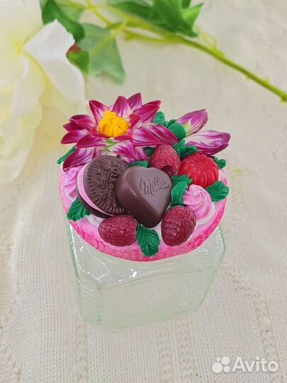 Посуда с декором ручной работы