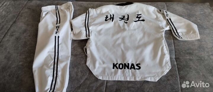 Кимоно бу для тхеквандо с надписью 