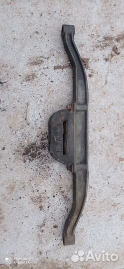 Передняя траверса крепления блока двигателя Маз