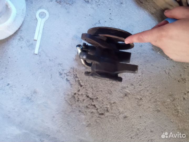 Насос гидроусилителя corolla