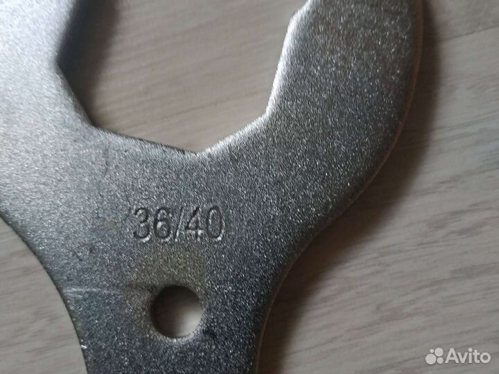 Гаечный ключ для рулевой колонки TRix kl-9730d