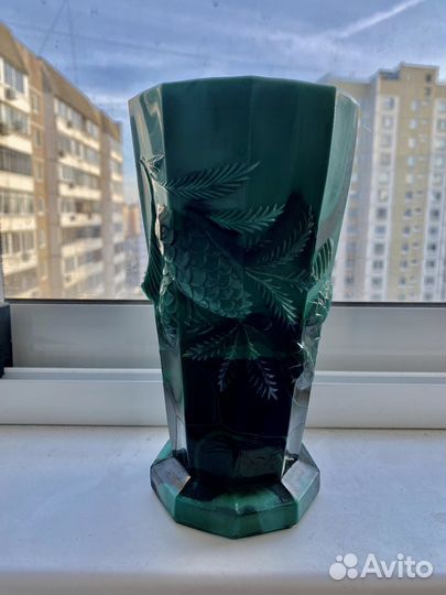 Ваза малахитовое стекло