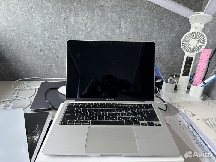 Apple MacBook air 13 2020 m1 8gb 256