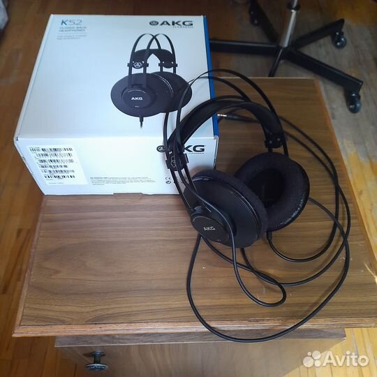 Наушники AKG K52