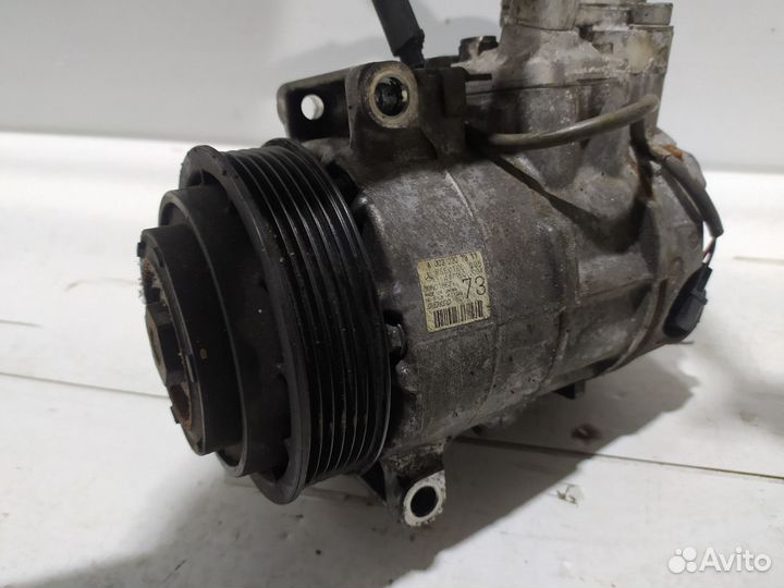 Компрессор системы кондиционирования Mercedes-Benz