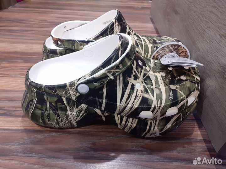 Женская обувь Crocs