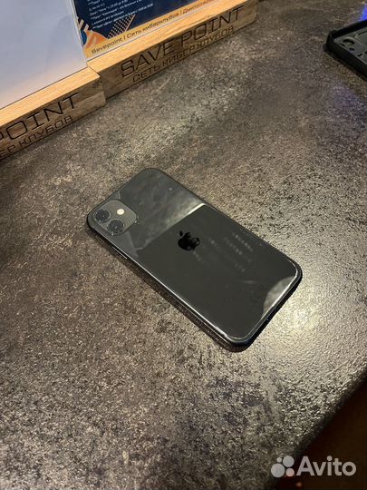 iPhone 11, 64 ГБ