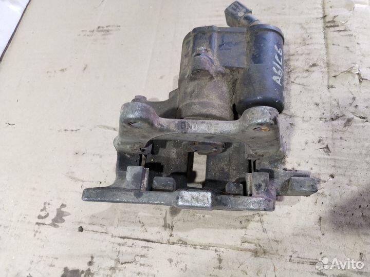 Суппорт тормозной задний левый Audi А6 С6 4F