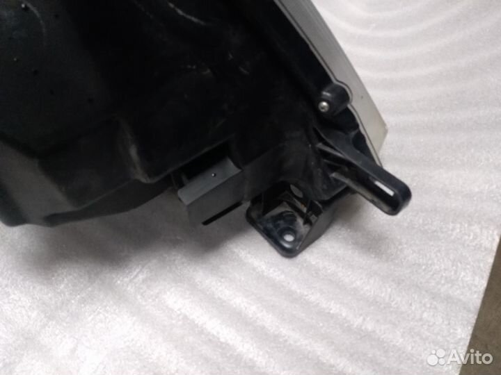 Фара левая Patrol (Y62) 2010