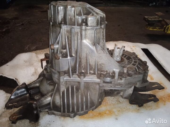 Hyundai elantra xd 1.6 МКПП