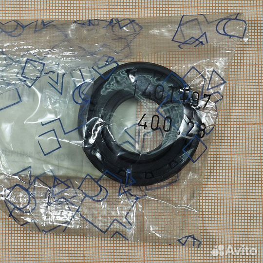 Сальник 20x40x8/13