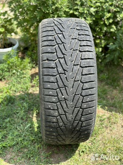 Nokian Tyres Hakkapeliitta 7 275/50 R20