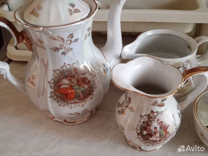 Сервировка стола и посуда