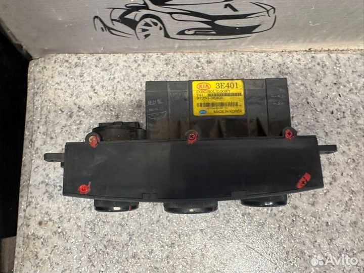 Блок управления печкой Kia Sorento 1 1 BL