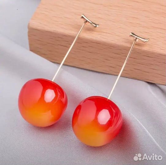 Серьги черешня