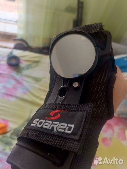 Зеркало для моноколесников, на защиту запястий