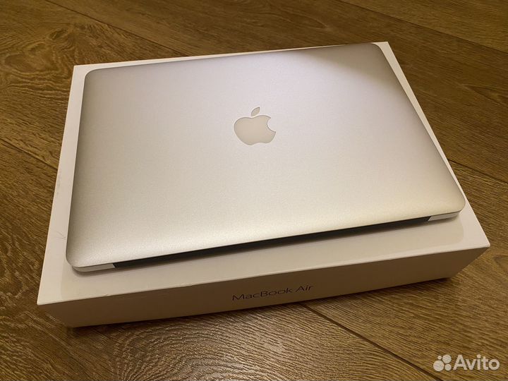 Apple Macbook Air 13 2015 A1466