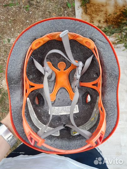 Каска альпинистская Petzl оранжевая