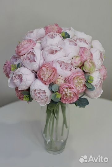 Букет пионов