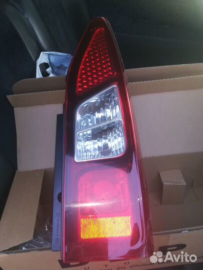 Фонарь задний правый.ситроен берпинго.оригинап