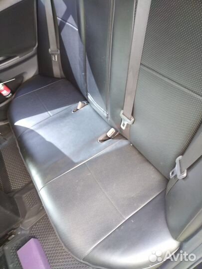 Чехлы на сидения Тойота королла