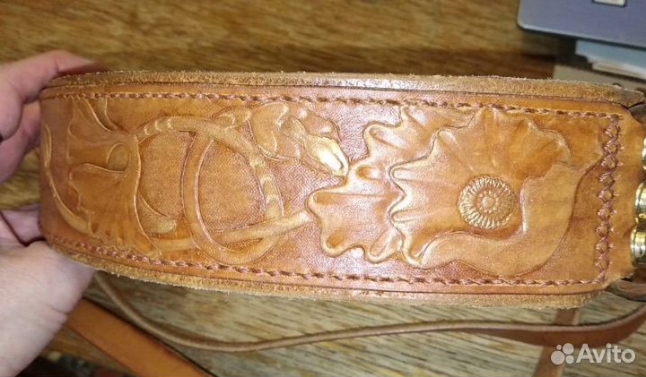 Кожаный ошейник и поводок для крупной собаки