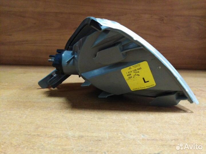 Указатель поворота передний левый Mercedes-Benz Sl