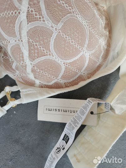 Intimissimi бюстгальтер новый 110B
