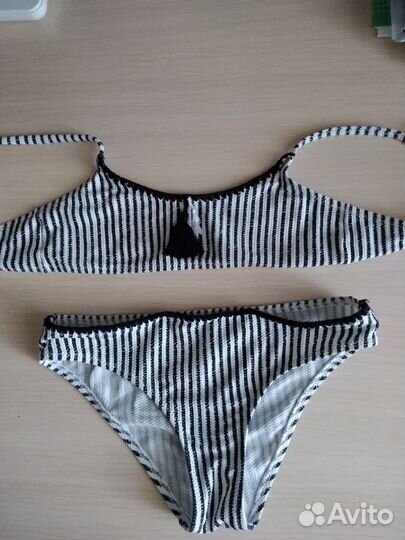 Купальники Calzedonia на девочку 140