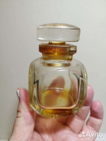 Большой флакон из-под духов Kesma