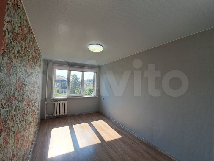 3-к. квартира, 56 м², 5/5 эт.