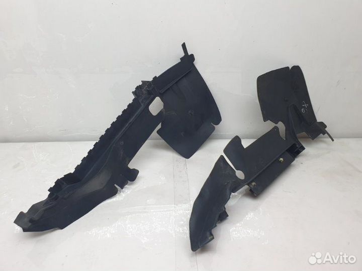 Воздуховод радиатора Audi A6 C6 3.2 2006