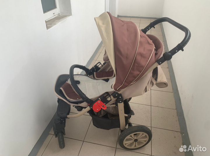 Коляска прогулочная Camarelo