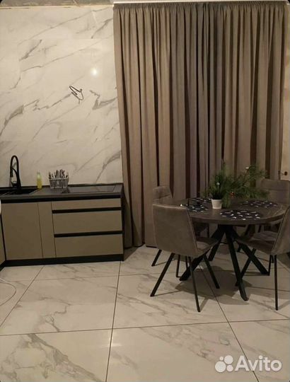 Дизайнер штор, пошив штор