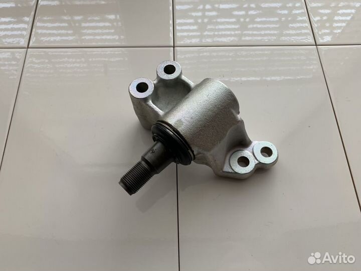 Маятник рулевой левый Isuzu Elf NHB5SF NHB5WF